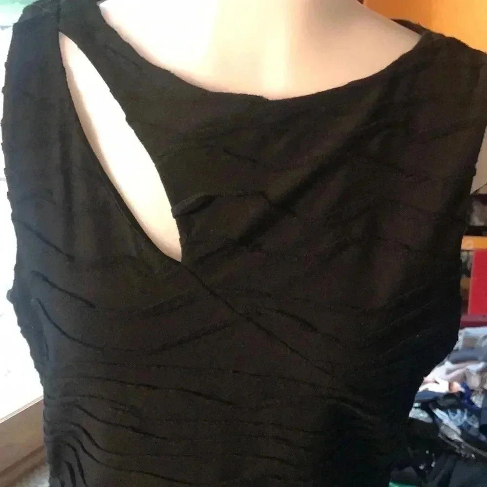 Black ruffled Arden B size L dress - Picture 2 of 5